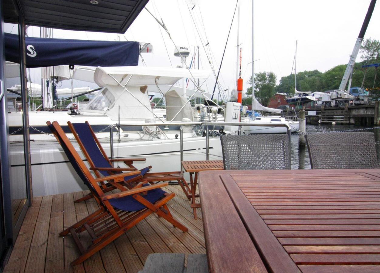 Hotel Hausboot Lina In Flensburg Zewnętrze zdjęcie